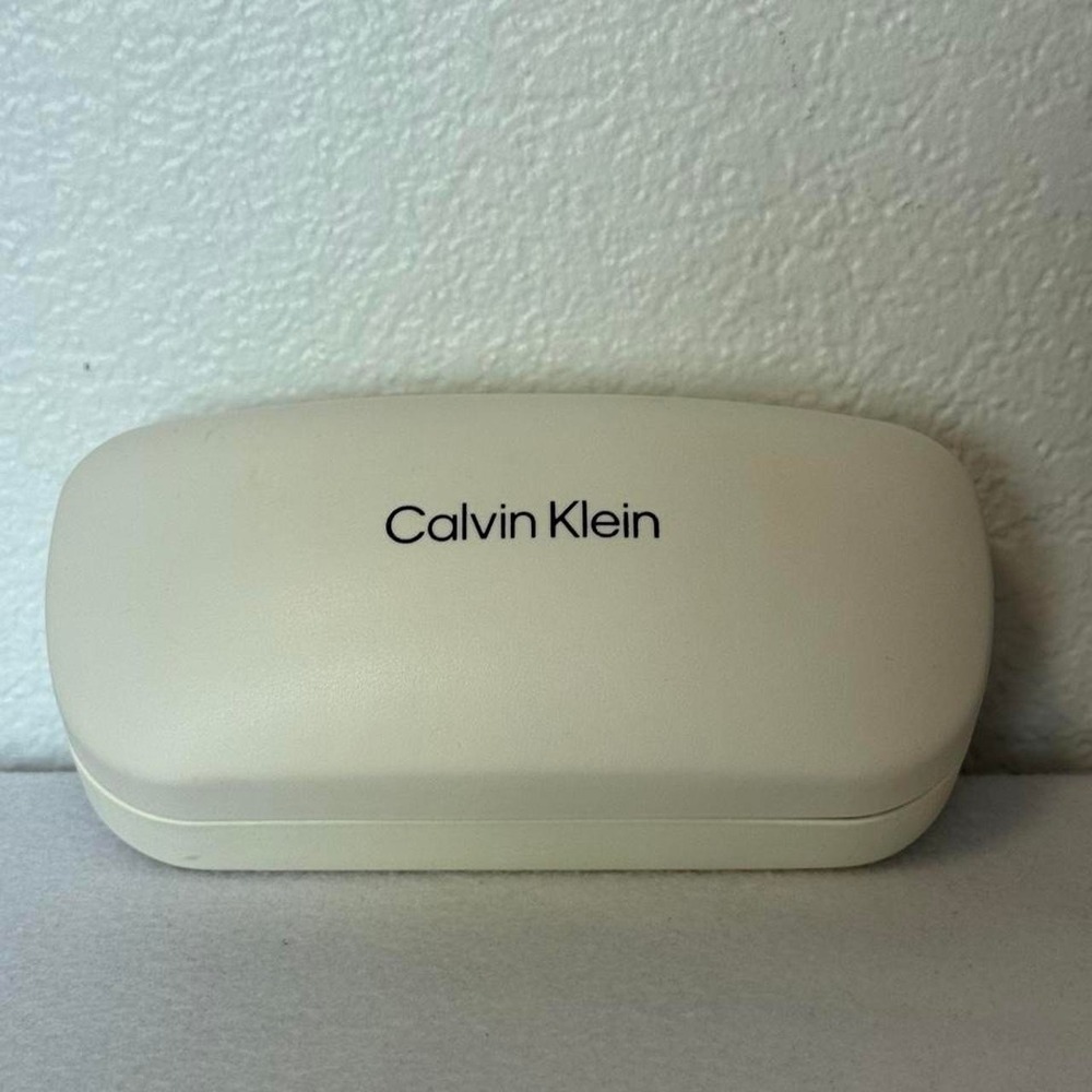 Calvin Klein‎ hard shell glasses case only